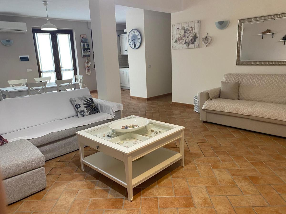 Agriturismo Colle D' Oro Pescia Romana Ngoại thất bức ảnh