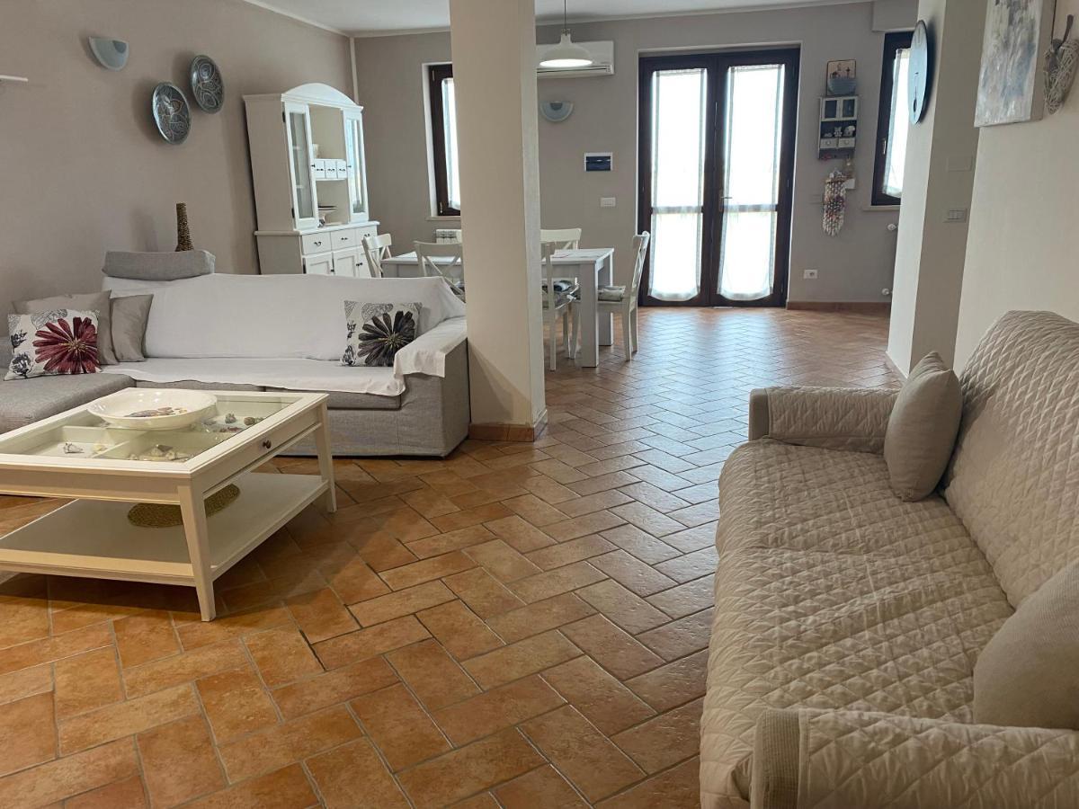 Agriturismo Colle D' Oro Pescia Romana Ngoại thất bức ảnh