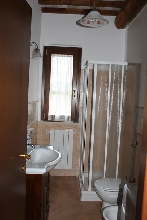 Agriturismo Colle D' Oro Pescia Romana Phòng bức ảnh