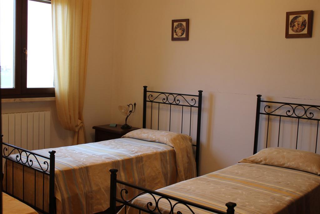 Agriturismo Colle D' Oro Pescia Romana Phòng bức ảnh